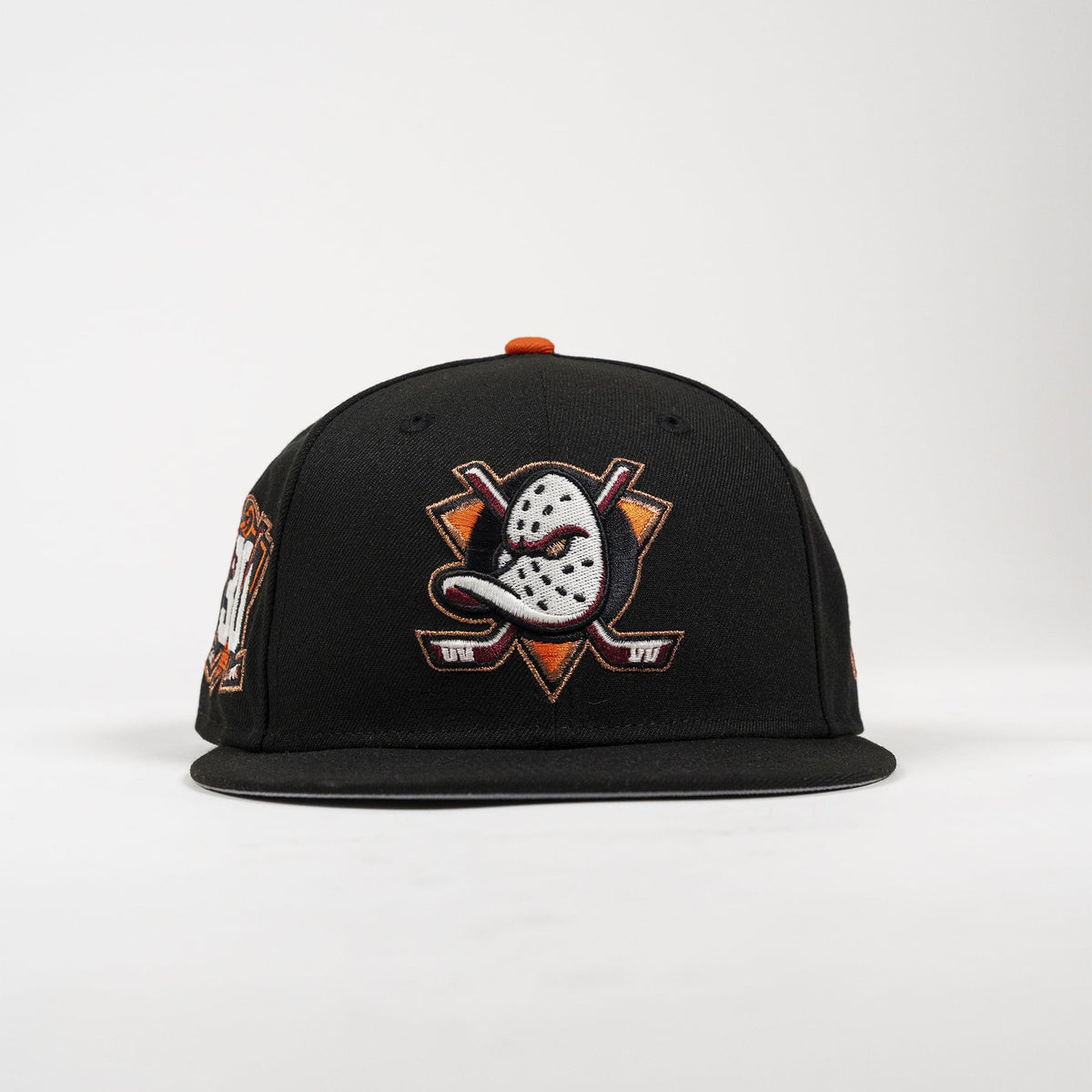 front patch -Anaheim Ducks 30th 59FIFTY New Era Black Hat