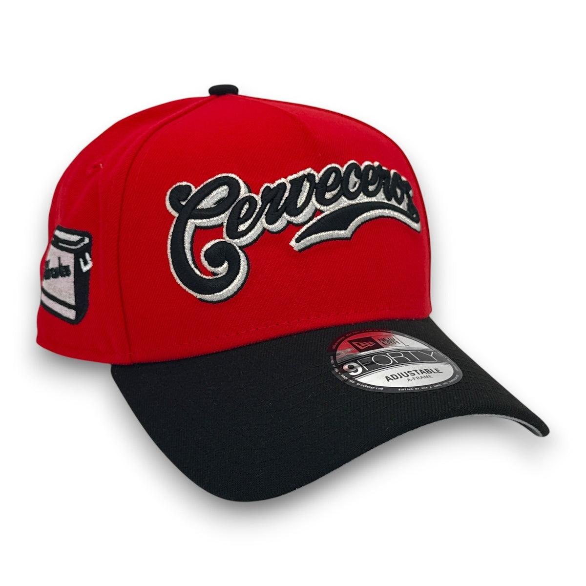 Red and black cap with 'Cerveceria' text on a white background