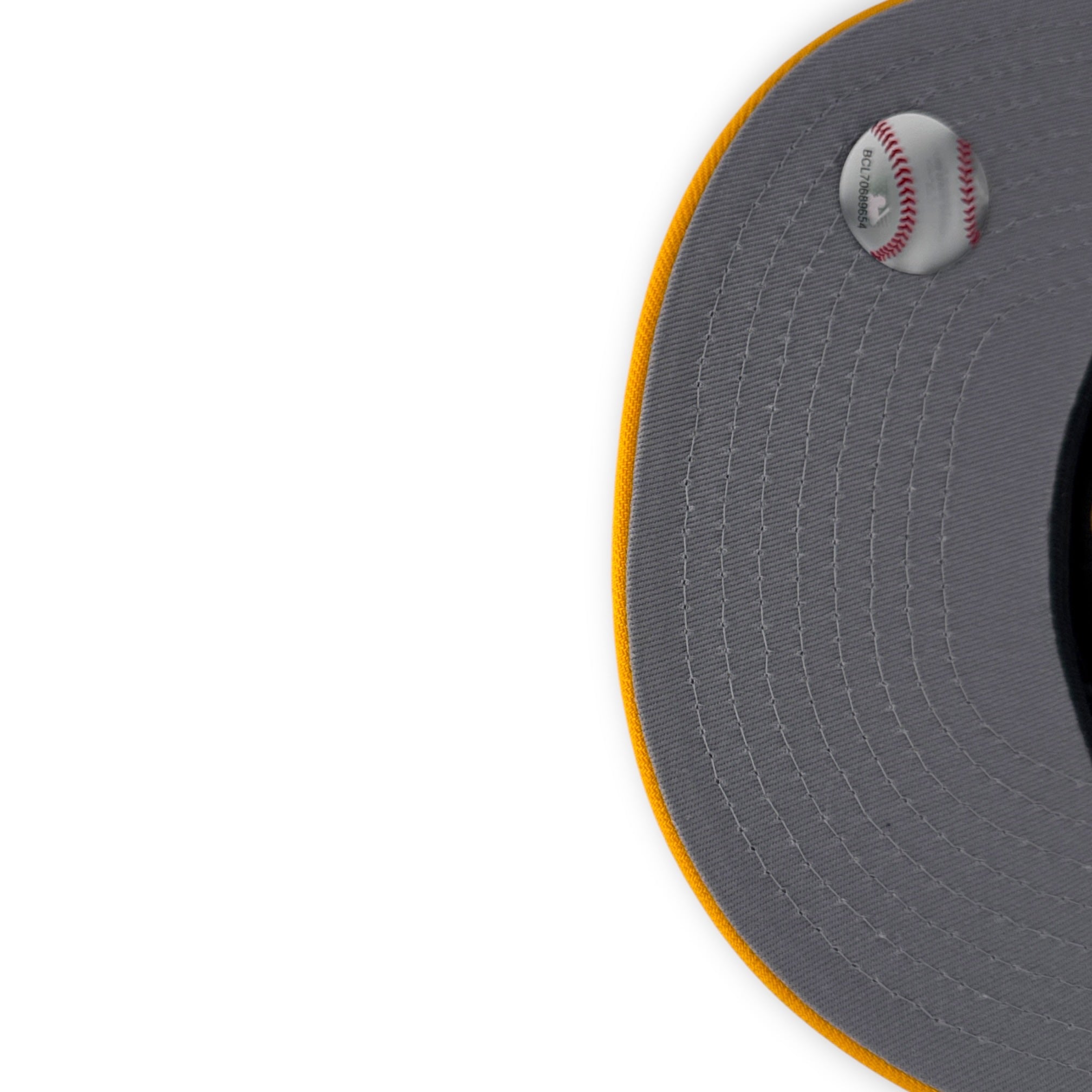 yankees yellow 96 world series  gray undervisor